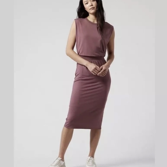 Athleta Dresses & Skirts - Athleta Mauve Top